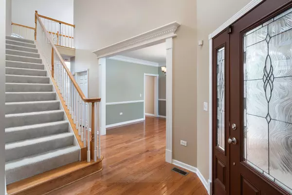 North Aurora, IL 60542,351 Lake Run LN