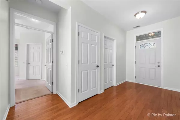 Huntley, IL 60142,11553 Wildrose DR