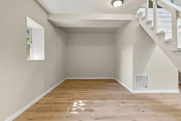 Antioch, IL 60002,42432 N Lake AVE