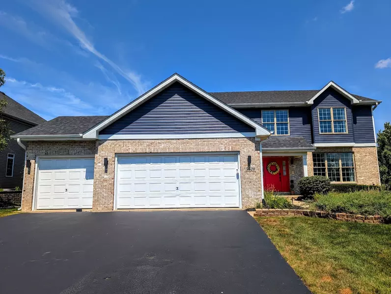 5520 Bear Claw CT, Hoffman Estates, IL 60192