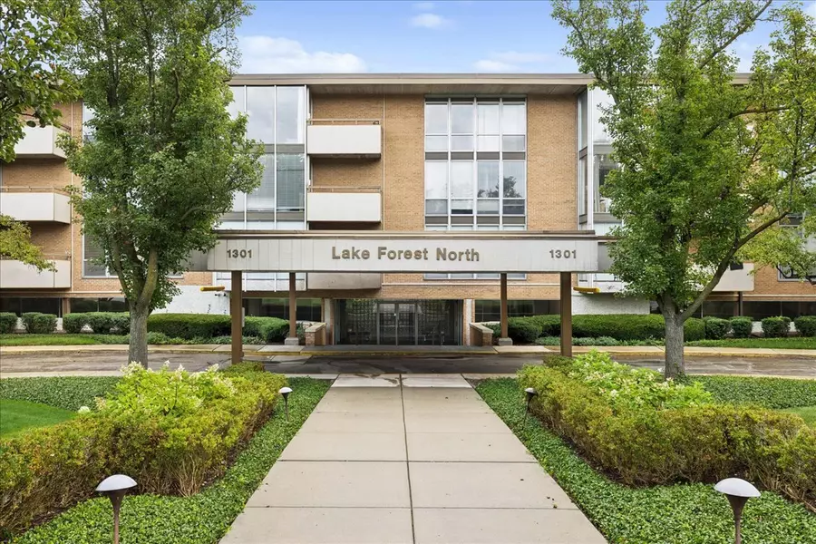 1301 N Western AVE #335, Lake Forest, IL 60045