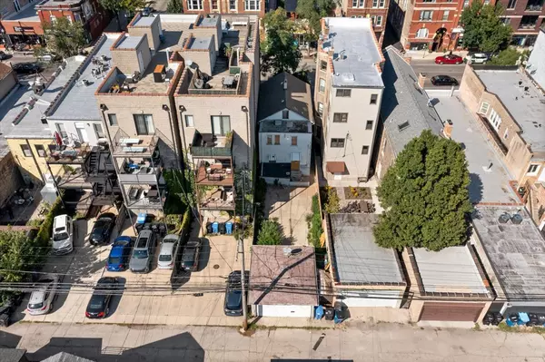 Chicago, IL 60622,1921 W Chicago AVE