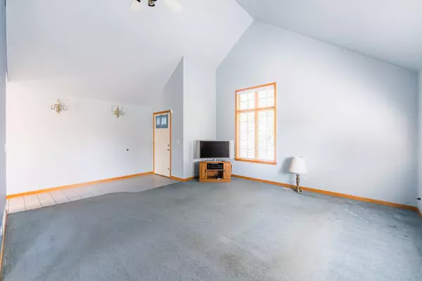 Yorkville, IL 60560,312 Olsen ST
