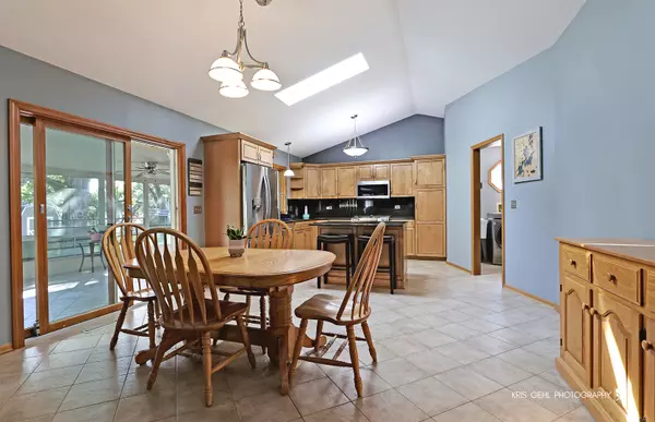 Johnsburg, IL 60051,5006 Hickory WAY