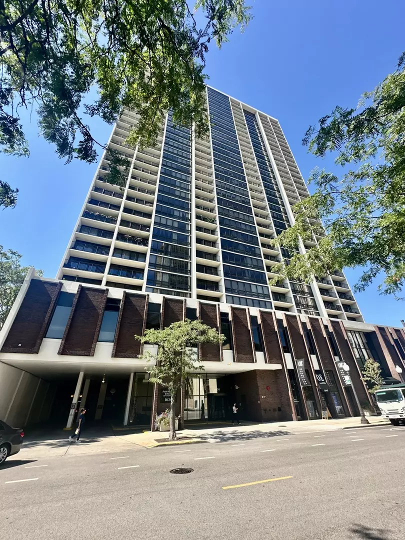 Chicago, IL 60614,1636 N Wells ST #1512