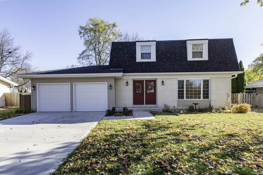 419 Northgate, Lindenhurst, IL 60046