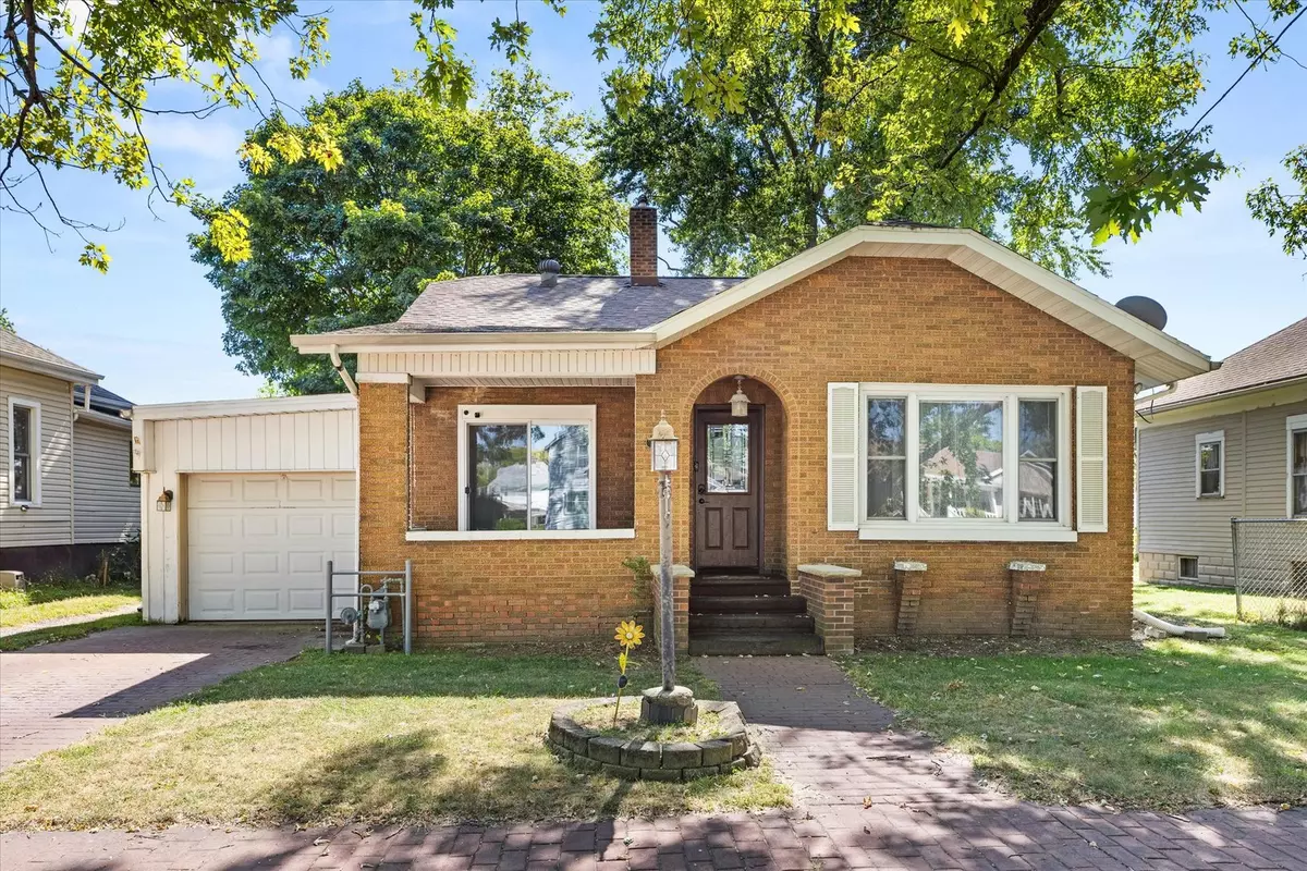 Streator, IL 61364,207 W LaRue ST