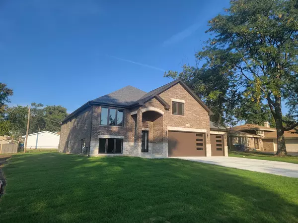 Palos Hills, IL 60465,10230 S 83rd CT