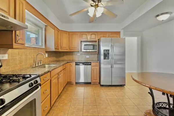 Morton Grove, IL 60053,7215 Lyons ST