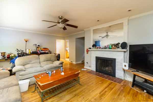 Ottawa, IL 61350,152 Riverview DR