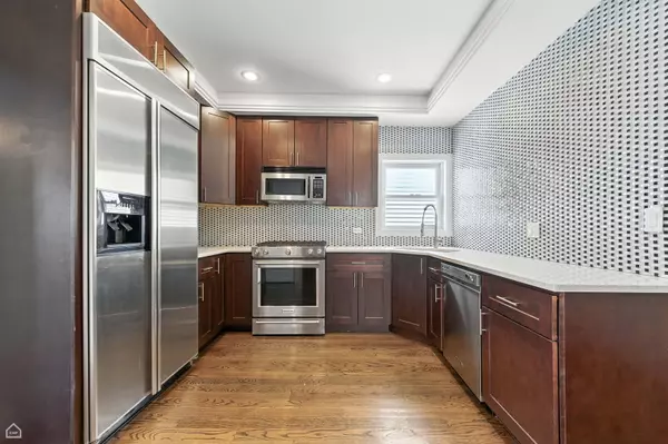 Chicago, IL 60639,2314 N MANGO AVE