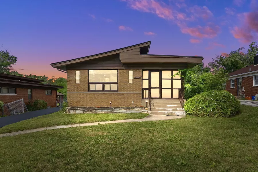 17220 Highland AVE, Hazel Crest, IL 60429