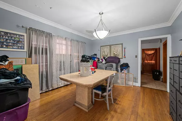 Berwyn, IL 60402,1336 Cuyler AVE