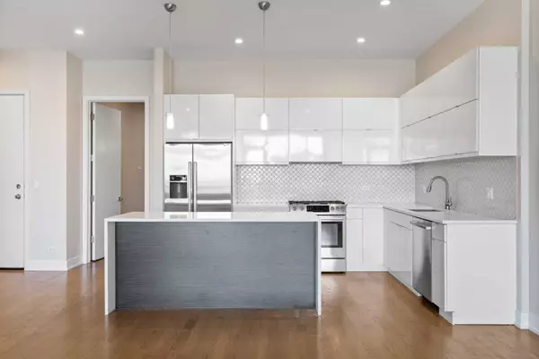 Chicago, IL 60622,2335 W Chicago AVE #2F