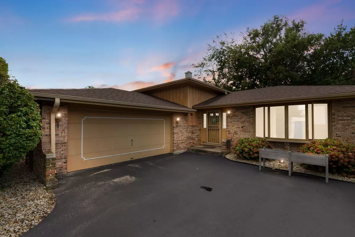 Lansing, IL 60438,18416 Willow LN