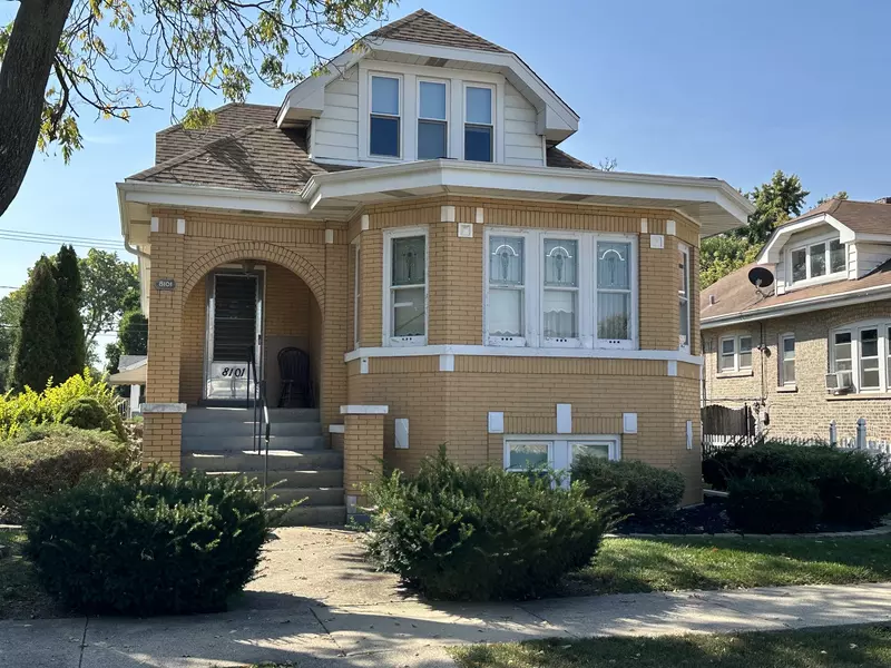 8101 White AVE, Lyons, IL 60534