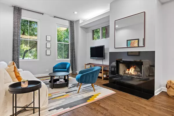 Chicago, IL 60622,1410 N HOYNE AVE #1A