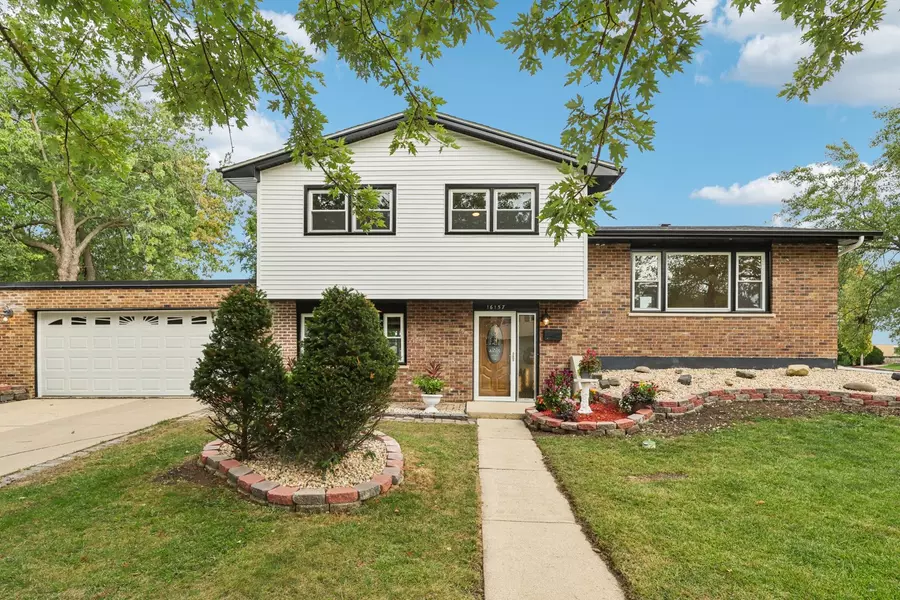 16157 Ozark AVE, Tinley Park, IL 60477