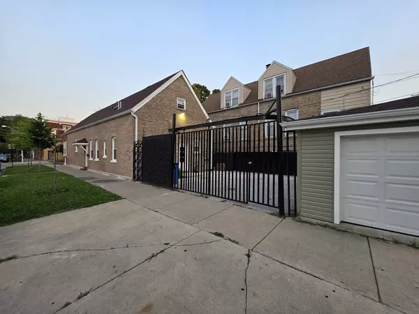 Chicago, IL 60623,2800 S Saint Louis AVE