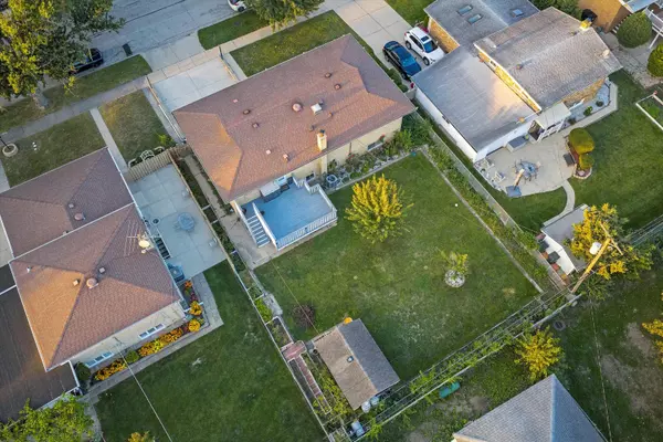 Morton Grove, IL 60053,7803 Churchill ST