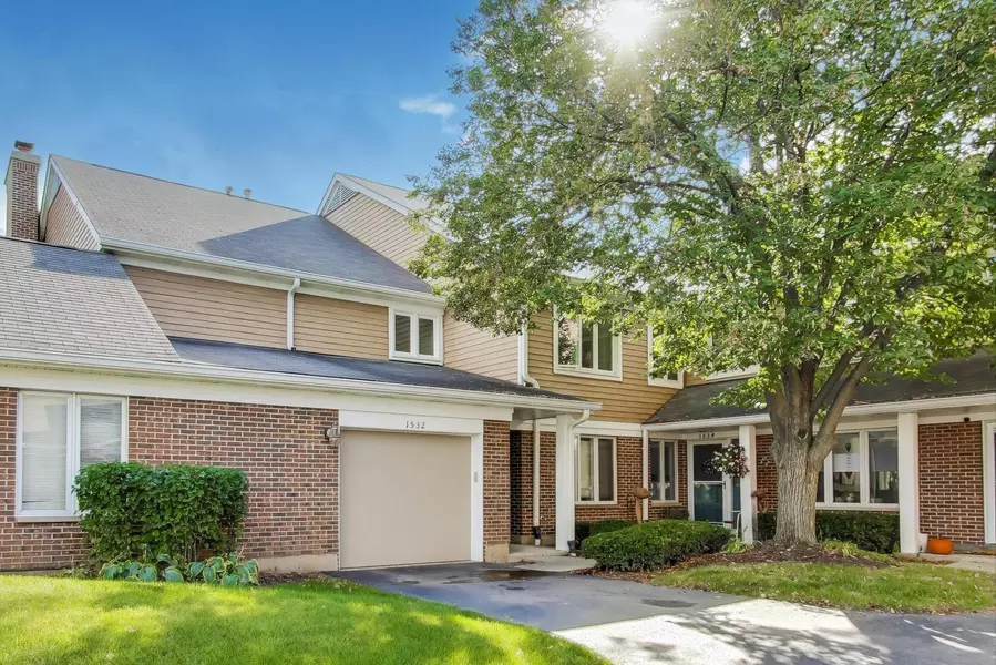 1532 N Courtland DR #6, Arlington Heights, IL 60004