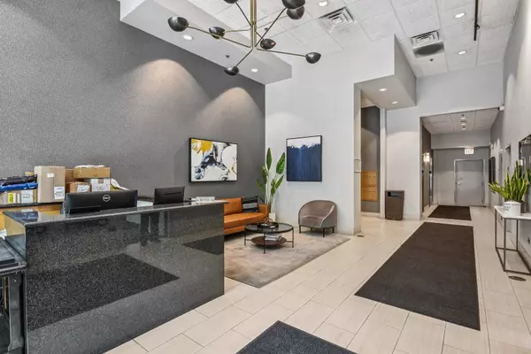 Chicago, IL 60654,400 W ONTARIO ST #1203