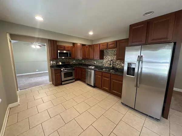 Streamwood, IL 60107,3 E Oltendorf RD