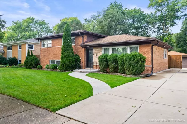 9224 Menard AVE, Morton Grove, IL 60053