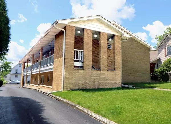 220 Griffing AVE #1, Woodstock, IL 60098