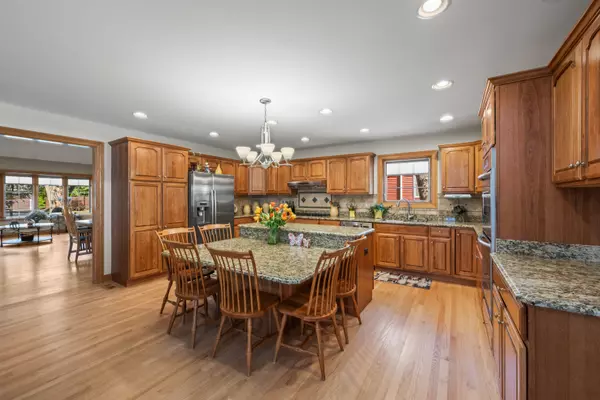 Palatine, IL 60067,429 W KENILWORTH AVE