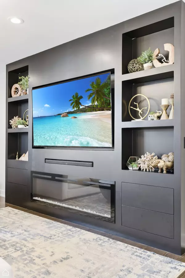 Chicago, IL 60622,2432 W Chicago AVE #1N