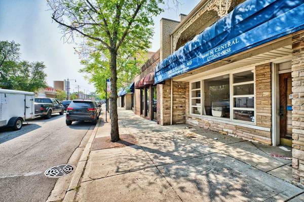 Chicago, IL 60646,6444 N Central AVE