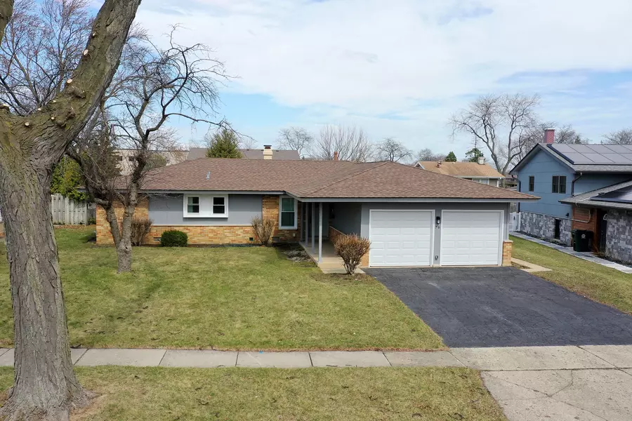 76 Grange RD, Elk Grove Village, IL 60007