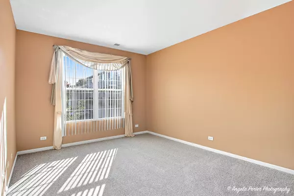 Lakemoor, IL 60051,28744 W PONDVIEW DR #28744