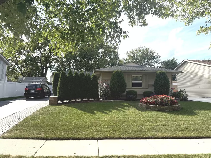 716 Ashton AVE, Romeoville, IL 60446