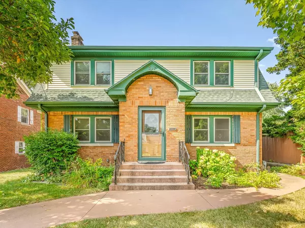 Rockford, IL 61104,317 Saint Louis AVE