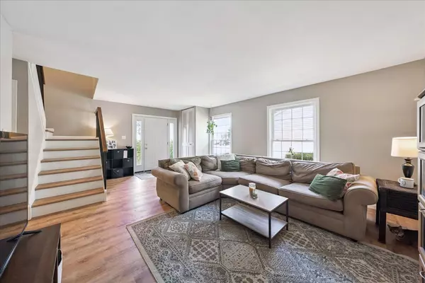 Cary, IL 60013,120 Bright Oaks CIR