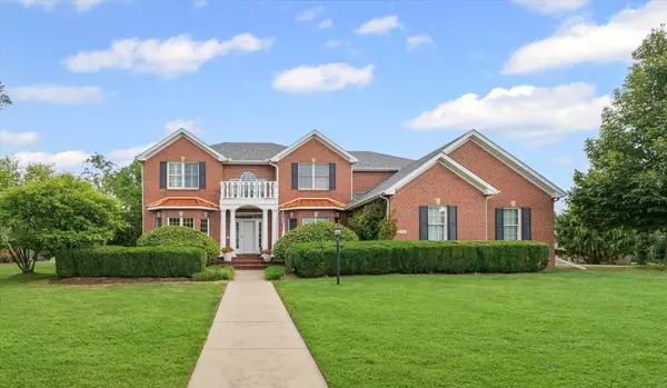 Champaign, IL 61821,2710 Windward BLVD