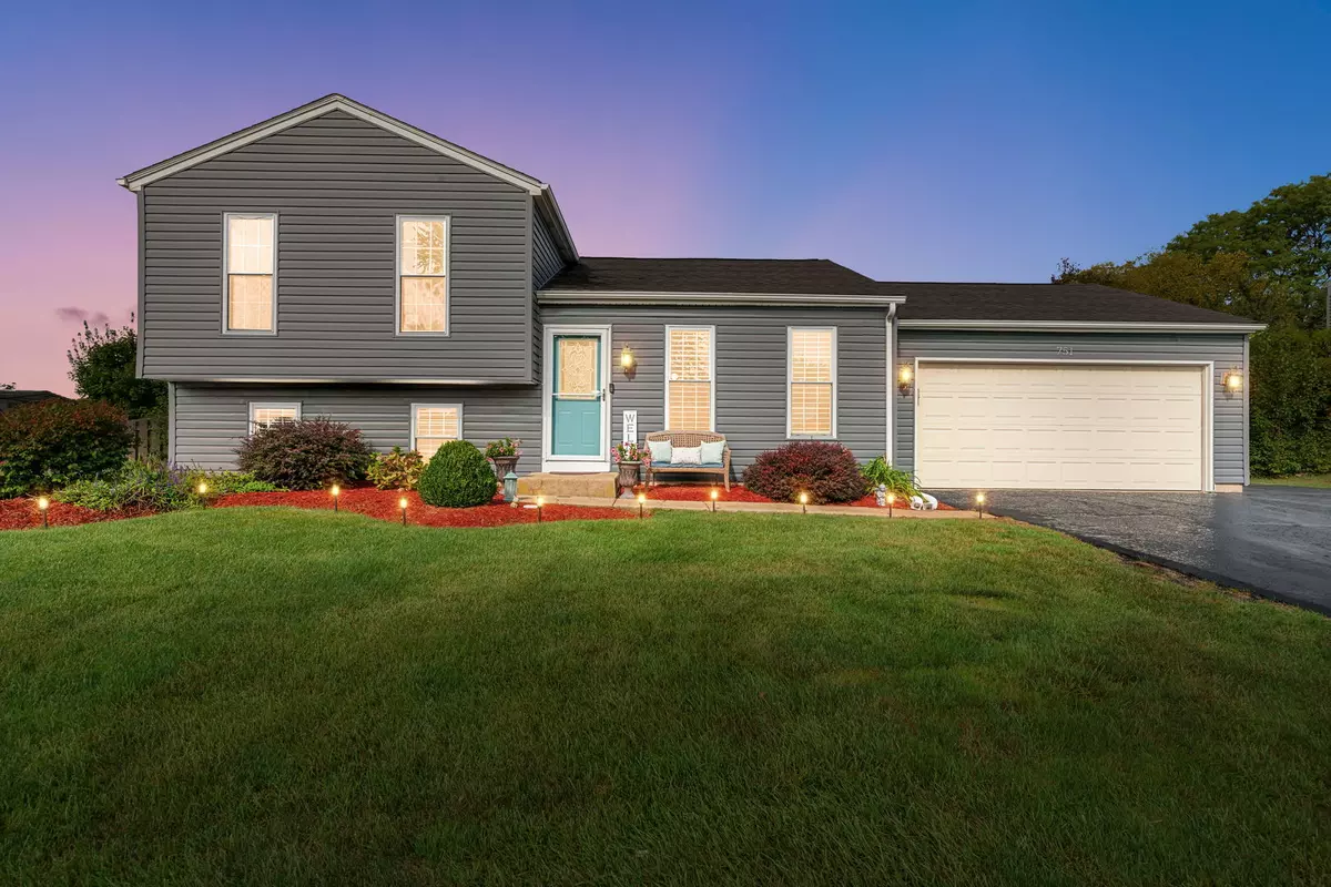 Carol Stream, IL 60188,751 Cypress LN