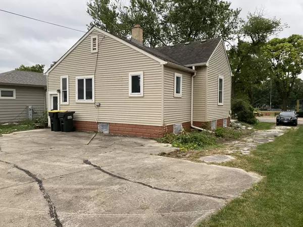 Westmont, IL 60559,114 E Richmond ST
