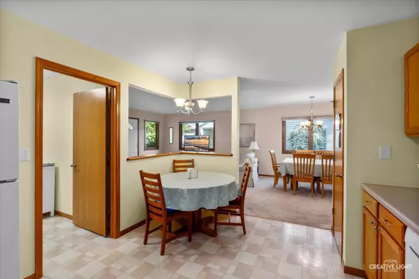 North Aurora, IL 60542,43 S Juniper DR