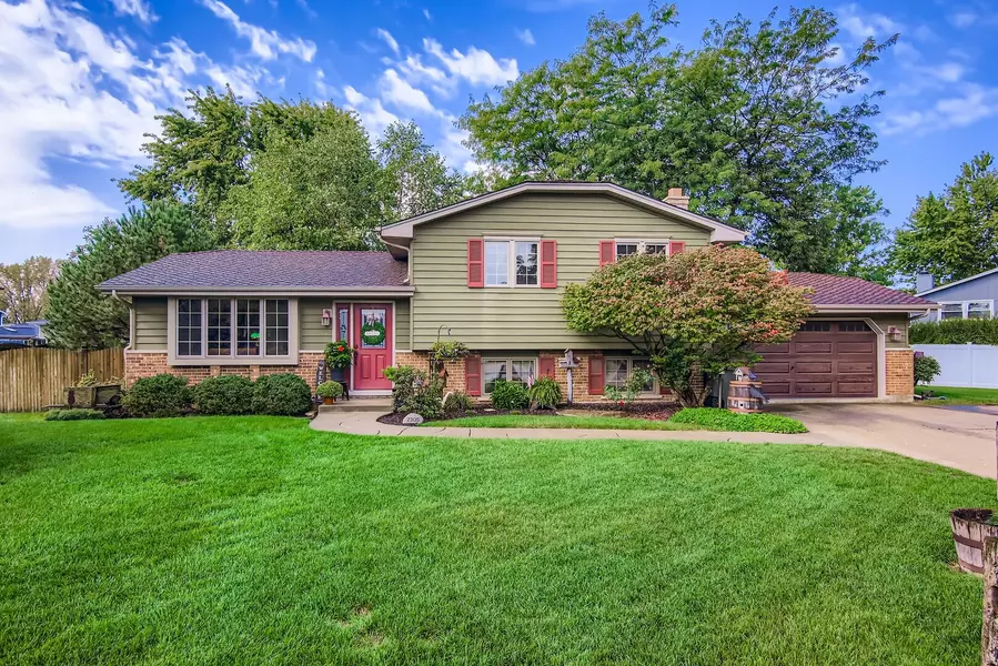 2305 Kerry Winde DR, New Lenox, IL 60451