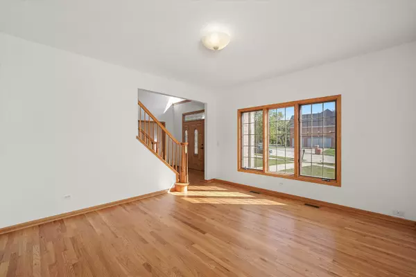 Palos Hills, IL 60465,9000 Deerwood CT