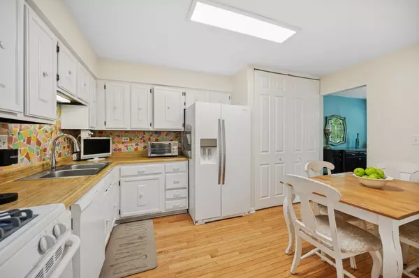 Buffalo Grove, IL 60089,434 DOGWOOD TER