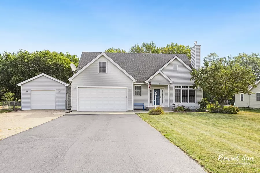 109 Foley DR, Essex, IL 60935