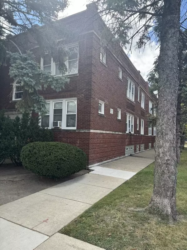 Chicago, IL 60641,5057 W Roscoe ST #2