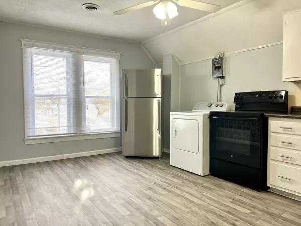 Dekalb, IL 60115,427 & 427.5 6th ST