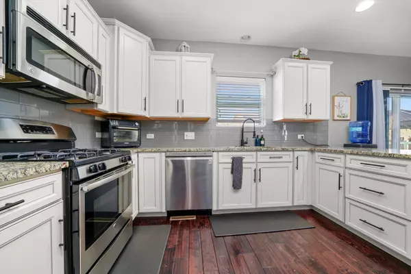 Romeoville, IL 60446,749 N Misty Ridge DR