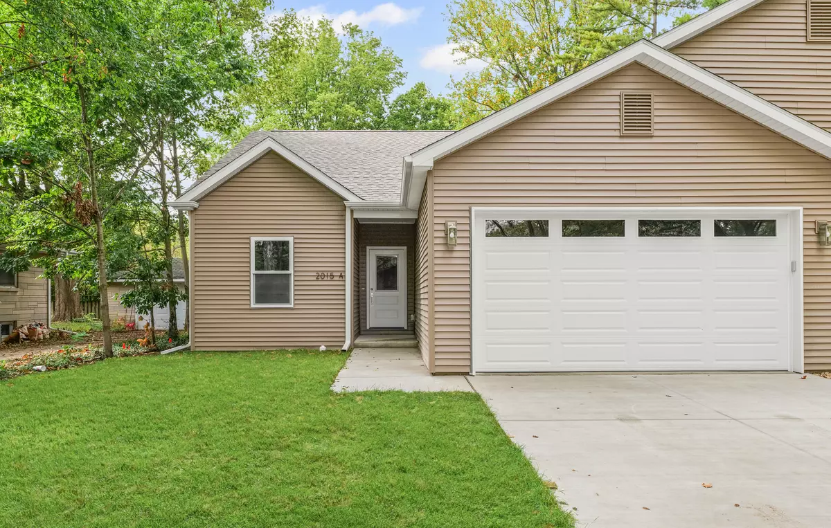 Urbana, IL 61801,2015 Cureton DR #A