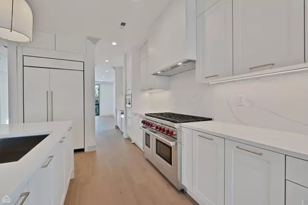 Chicago, IL 60614,1646 N Orchard ST #2